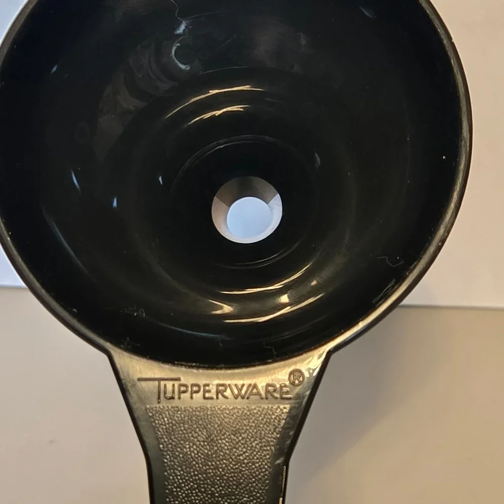 Tupperware Black Plastic Kitchen Funnel with Handle 717-10 Vintage Style